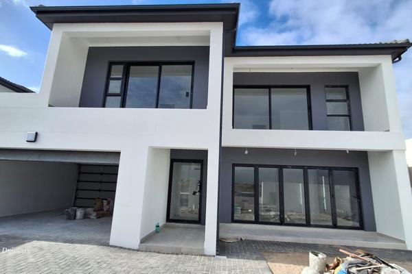 5 Bedroom Property for Sale in Sandown Western Cape